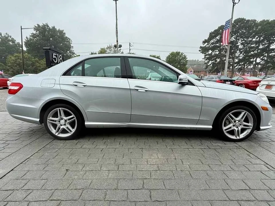 2011 Mercedes-Benz W212 E-Class - Image 12 of 18