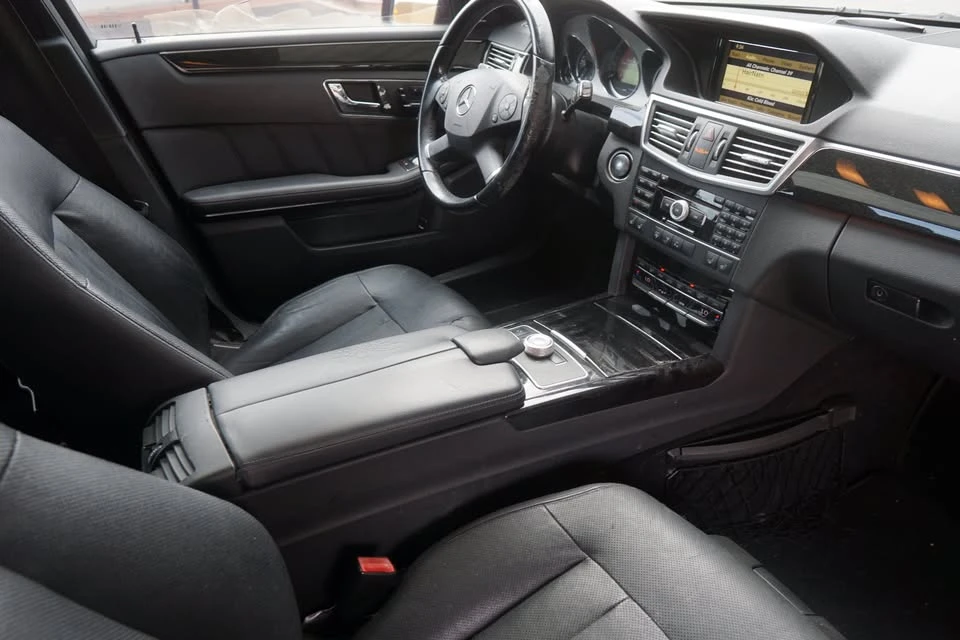 2011 Mercedes-Benz W212 E-Class - Image 13 of 16
