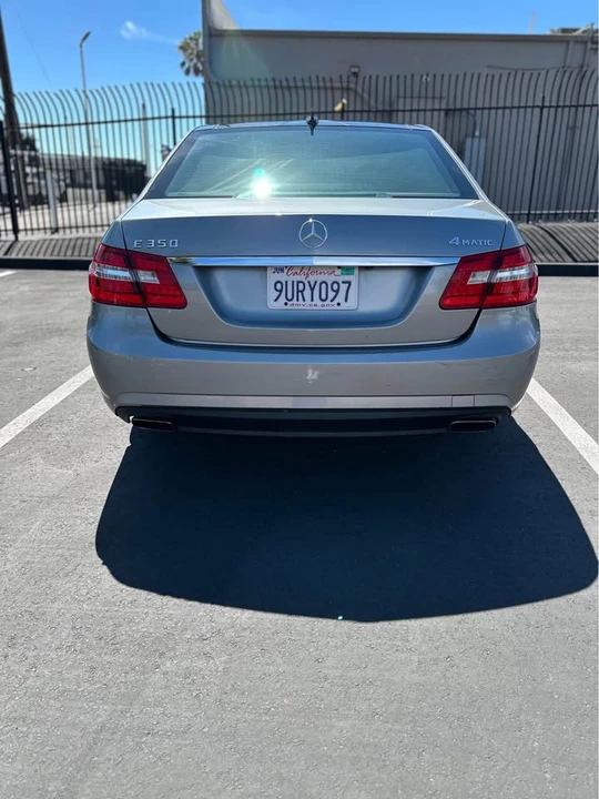 2011 Mercedes-Benz W212 E-Class - Image 3 of 12
