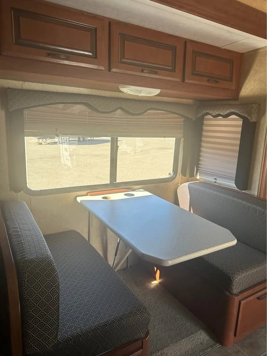 2011 Mercedes-Benz NCV3 Sprinter - Image 2 of 10