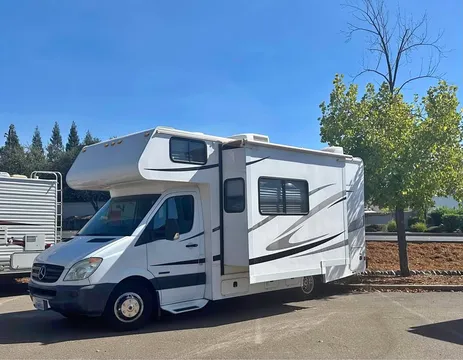 2011 Mercedes-Benz Forest River Solera