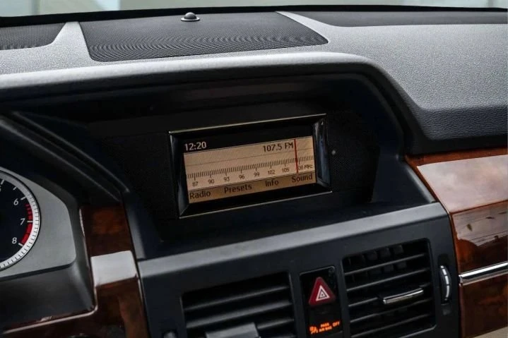 2011 Mercedes-Benz GLK-Class - Image 18 of 20