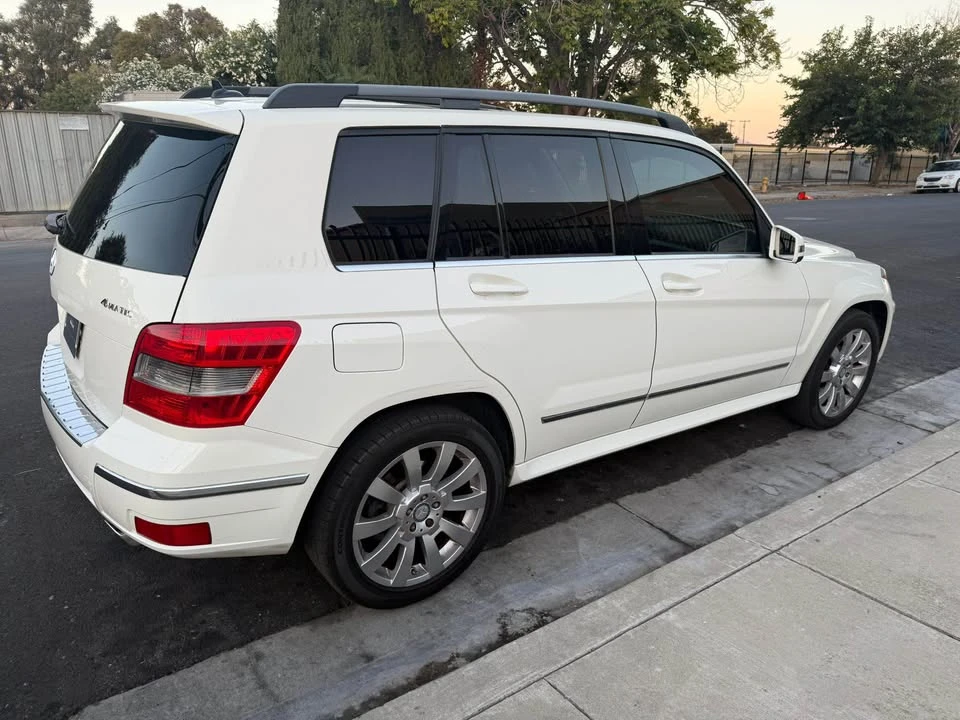 2011 Mercedes-Benz GLK-Class - Image 2 of 14
