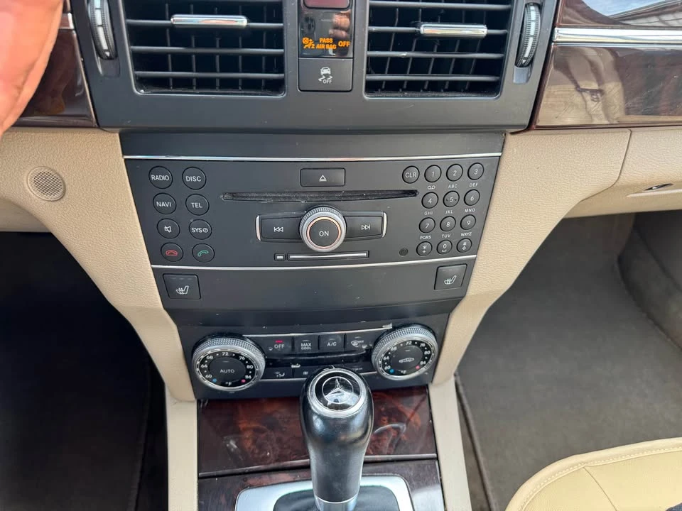 2011 Mercedes-Benz GLK-Class - Image 15 of 15