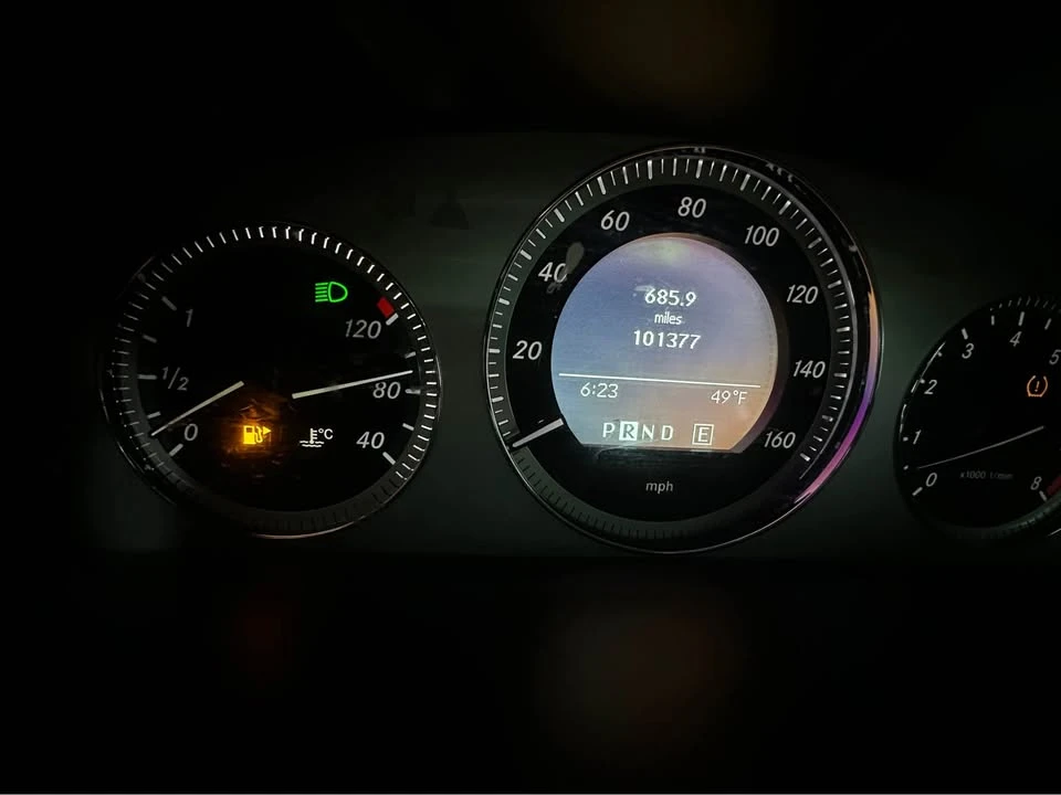 2011 Mercedes-Benz GLK-Class - Image 10 of 11