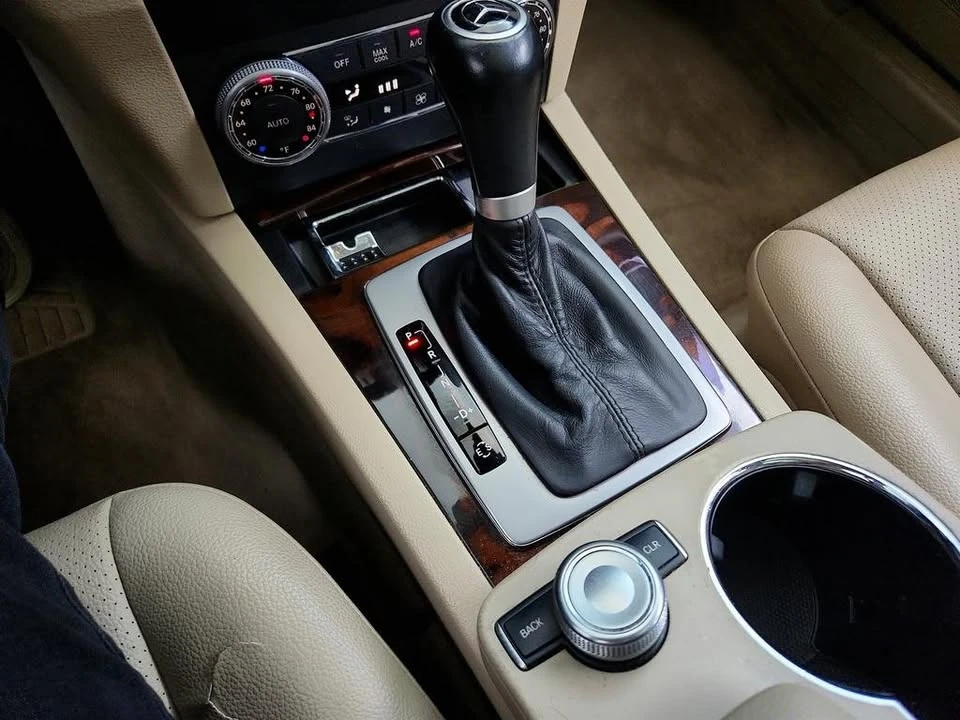 2011 Mercedes-Benz GLK-Class - Image 17 of 19