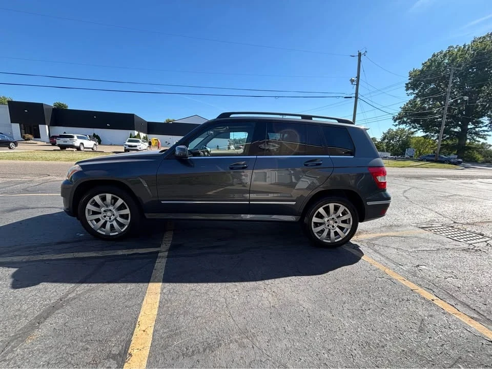 2011 Mercedes-Benz GLK-Class - Image 2 of 10