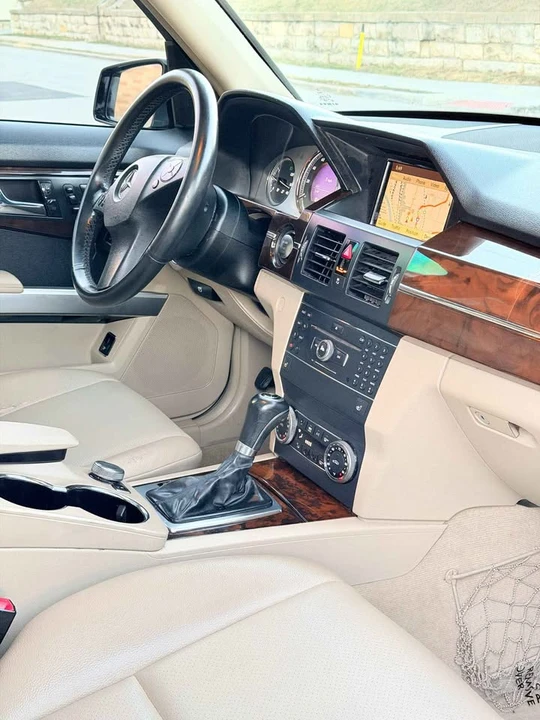 2011 Mercedes-Benz GLK-Class - Image 7 of 16