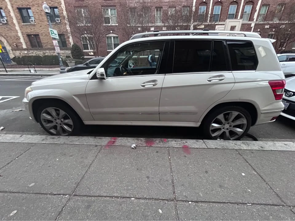 2011 Mercedes-Benz GLK-Class - Image 2 of 7