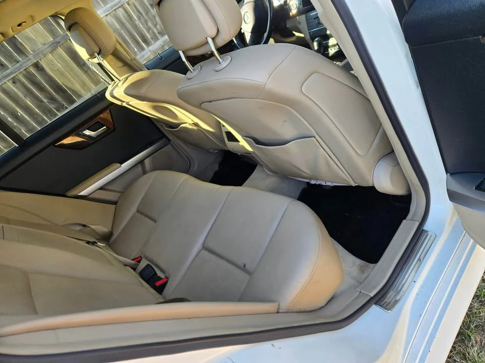 2011 Mercedes-Benz GLK-Class - Image 9 of 9