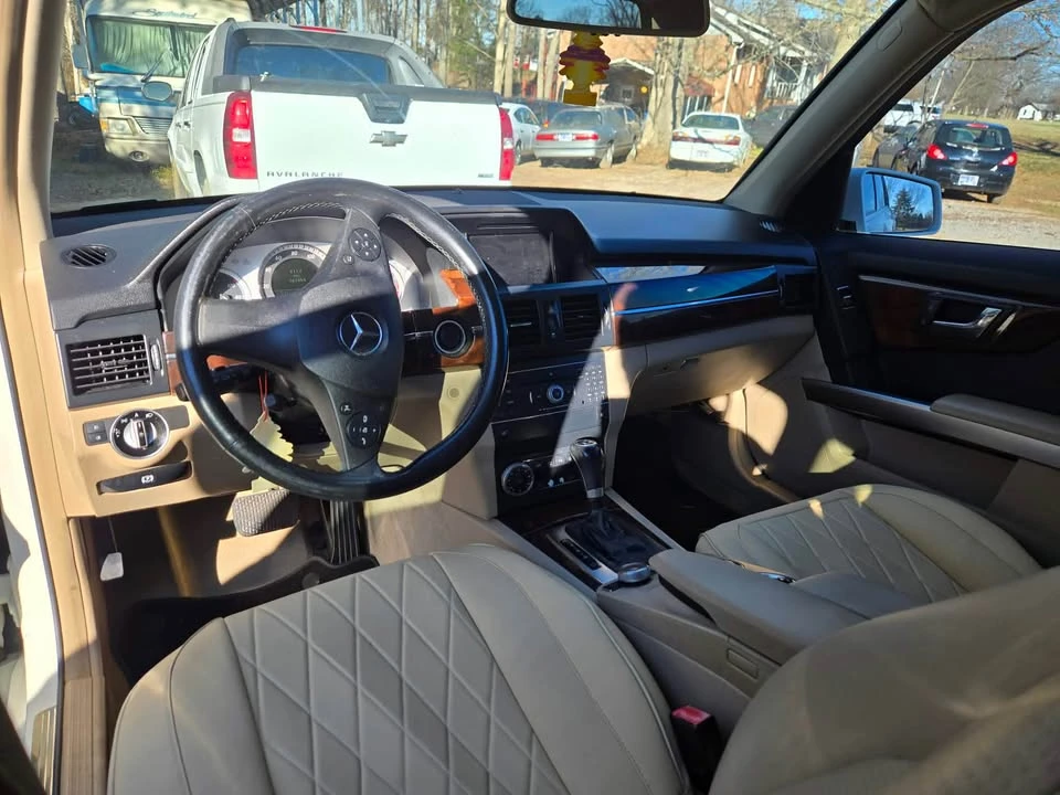 2011 Mercedes-Benz GLK-Class - Image 5 of 9