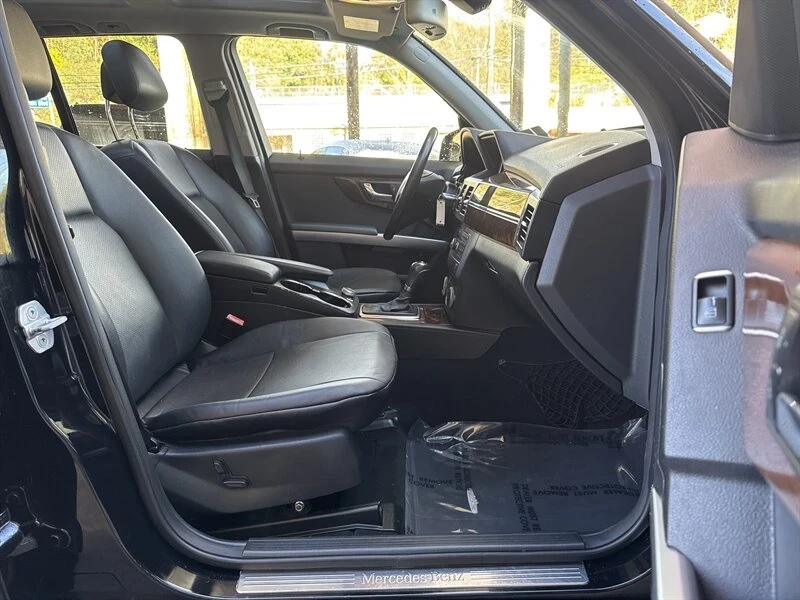 2011 Mercedes-Benz GLK-Class - Image 10 of 20
