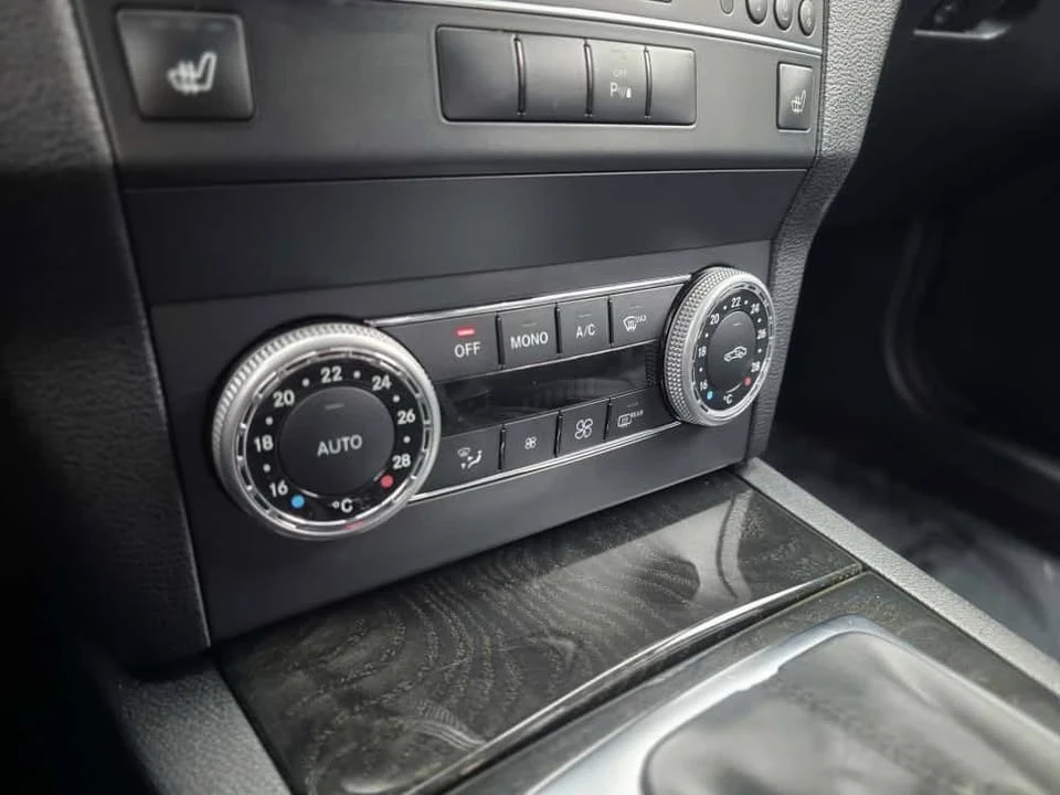 2011 Mercedes-Benz GLK-Class - Image 13 of 17