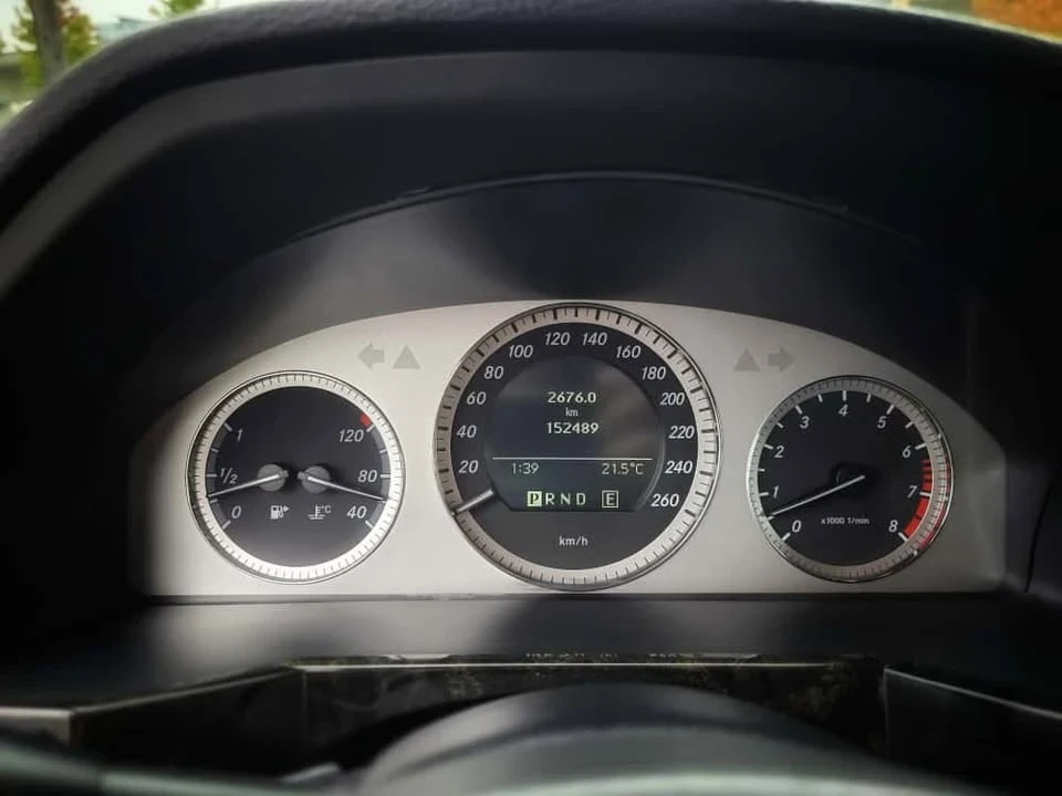 2011 Mercedes-Benz GLK-Class - Image 11 of 17