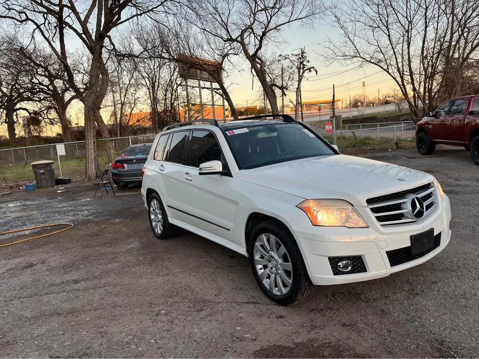 2011 Mercedes-Benz GLK-Class - Image 4 of 10