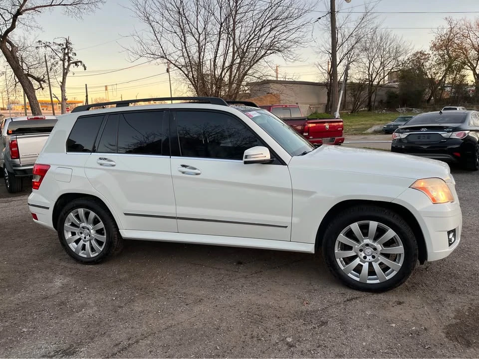 2011 Mercedes-Benz GLK-Class - Image 5 of 10