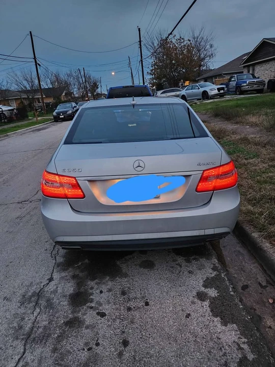 2011 Mercedes-Benz W212 E-Class - Image 2 of 4