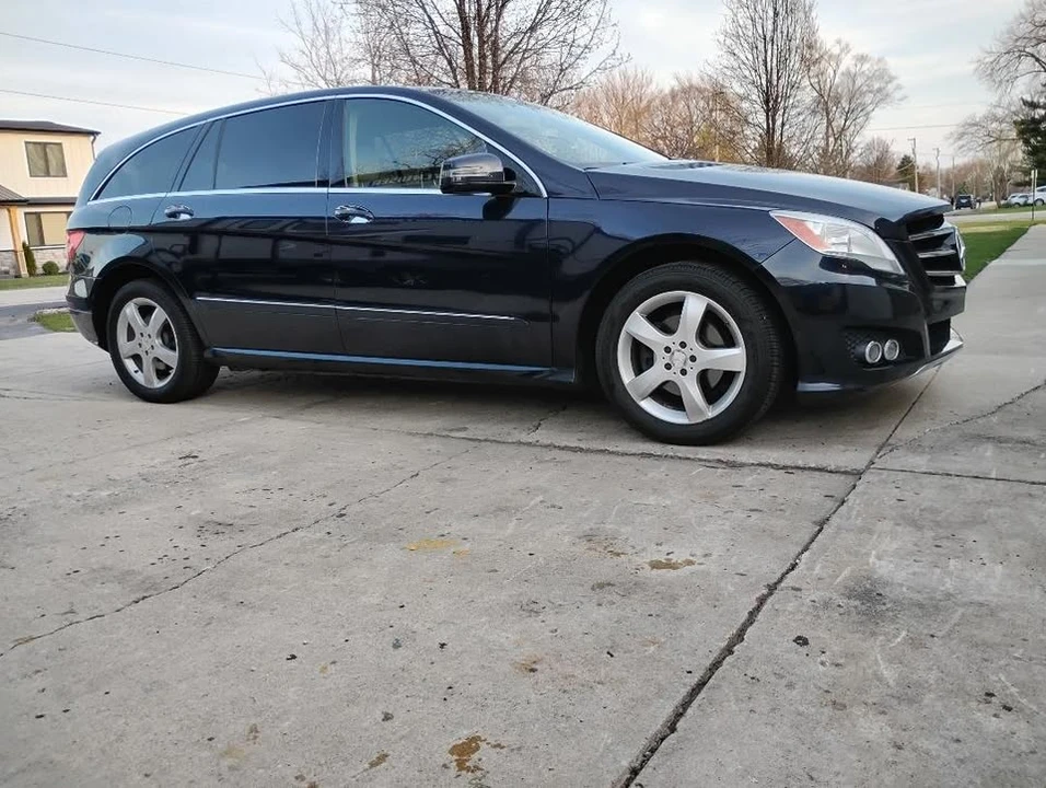 2011 Mercedes-Benz W251 R-Class - Image 3 of 20