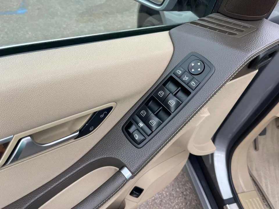 2011 Mercedes-Benz W251 R-Class - Image 19 of 19
