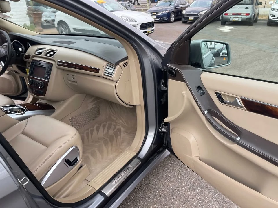2011 Mercedes-Benz W251 R-Class - Image 16 of 20