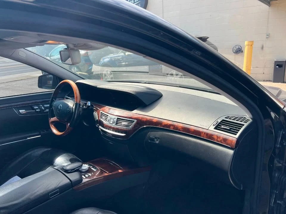 2011 Mercedes-Benz W221 S-Class - Image 15 of 19