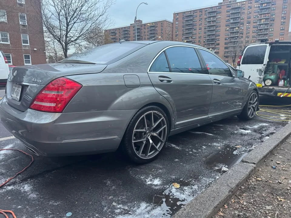 2011 Mercedes-Benz W221 S-Class - Image 2 of 7