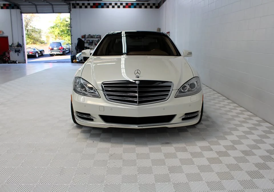 2011 Mercedes-Benz W221 S-Class - Image 2 of 13
