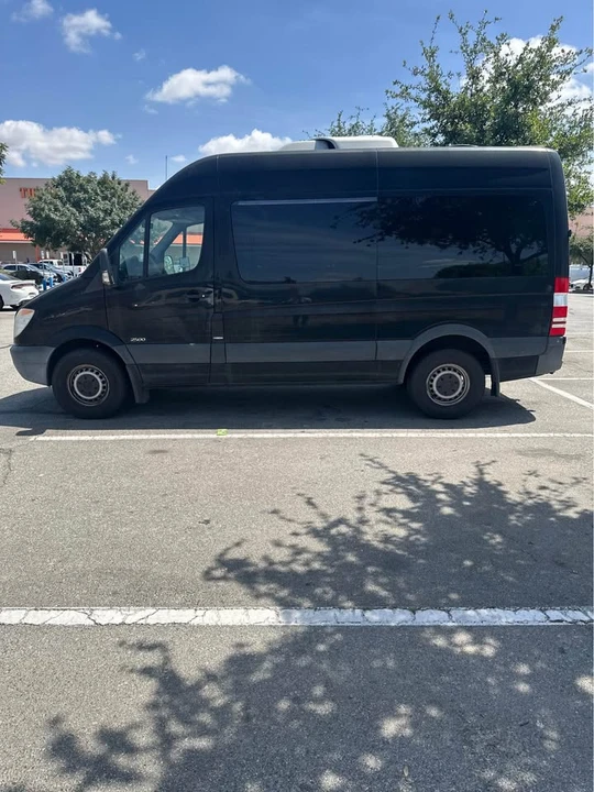 2011 Mercedes-Benz NCV3 Sprinter - Image 2 of 12