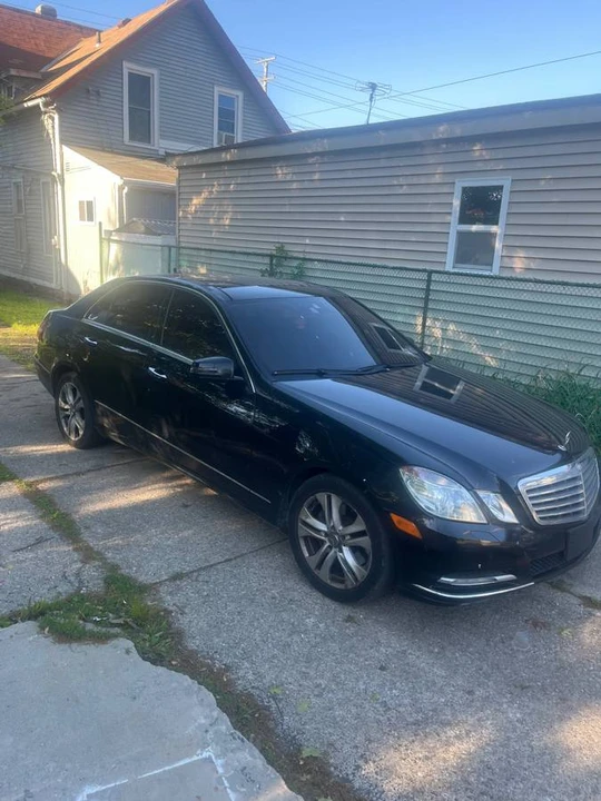 2011 Mercedes-Benz W212 E-Class - Image 4 of 10