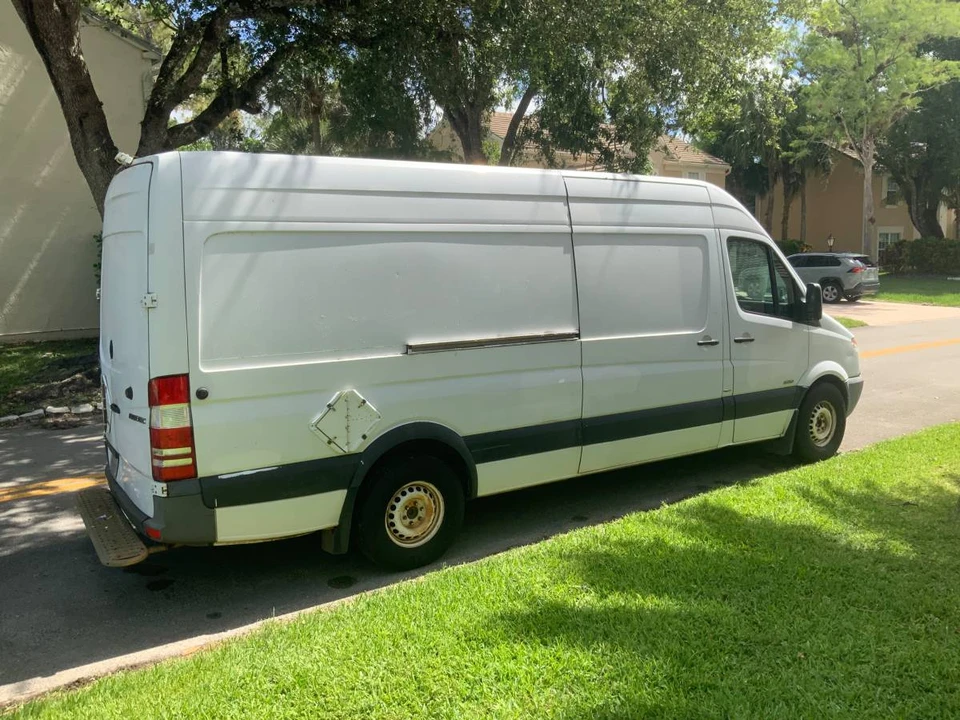 2011 Mercedes-Benz NCV3 Sprinter - Image 2 of 10