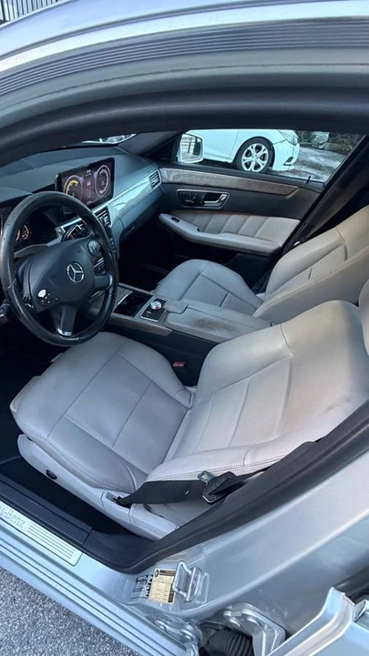 2011 Mercedes-Benz W212 E-Class - Image 9 of 12