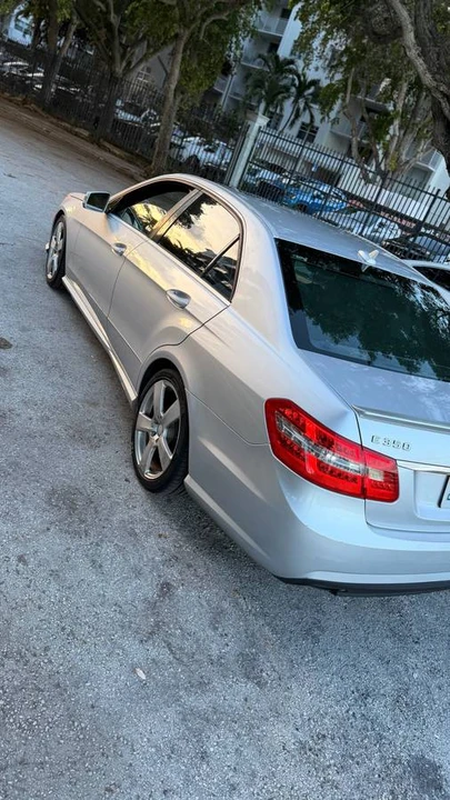 2011 Mercedes-Benz W212 E-Class - Image 4 of 12