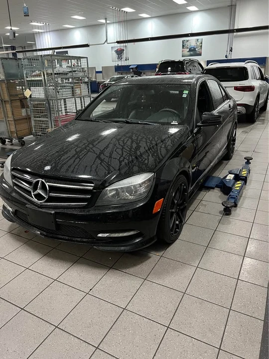 2011 Mercedes-Benz W204 C-Class - Image 2 of 10