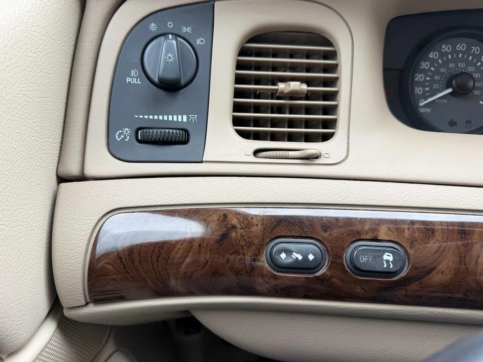 2011 Mercury Grand Marquis - Image 7 of 24