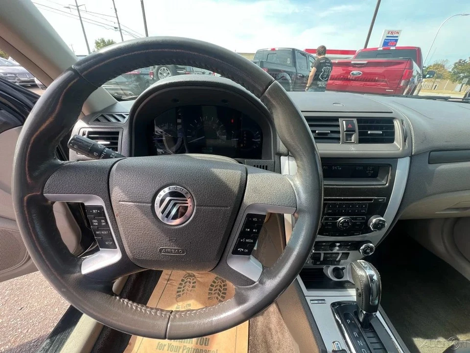2011 Mercury - Image 11 of 12