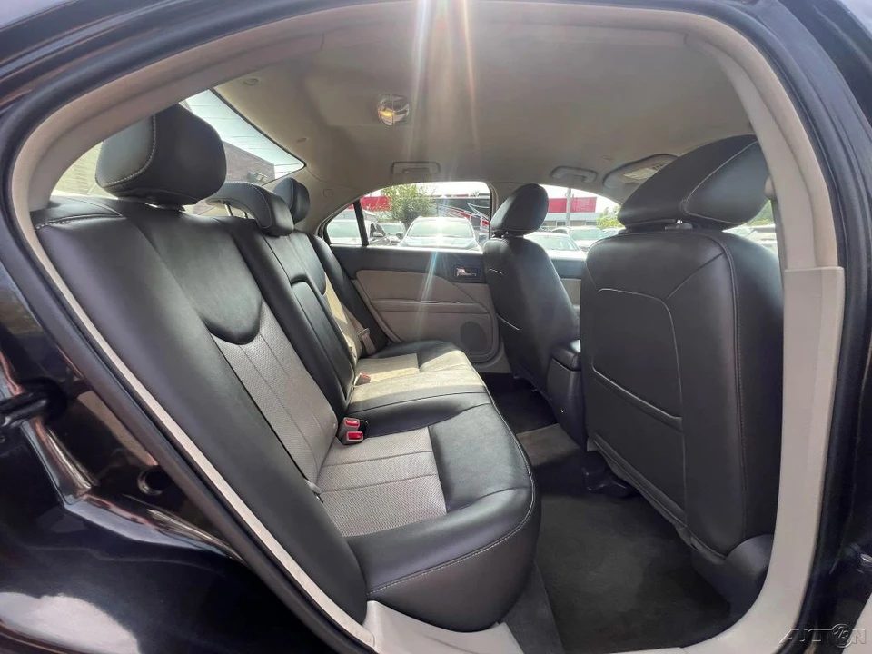 2011 Mercury - Image 18 of 21