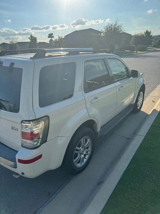2011 Mercury Mariner - Image 2 of 13