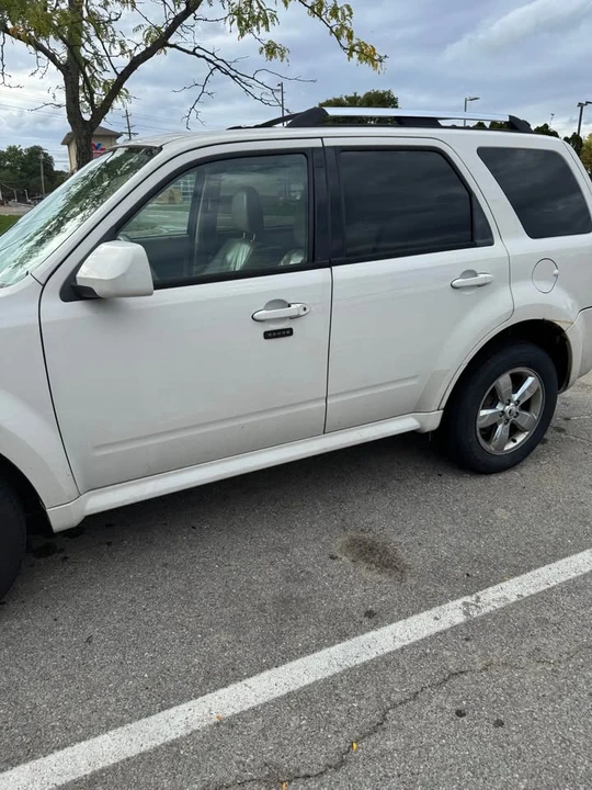 2011 Mercury Mariner - Image 3 of 6