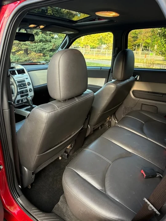 2011 Mercury Mariner - Image 10 of 16