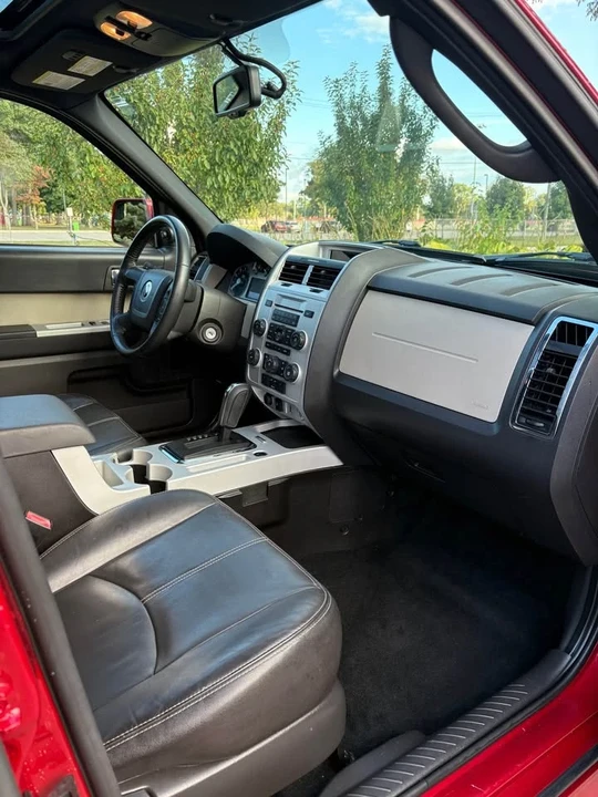 2011 Mercury Mariner - Image 14 of 16