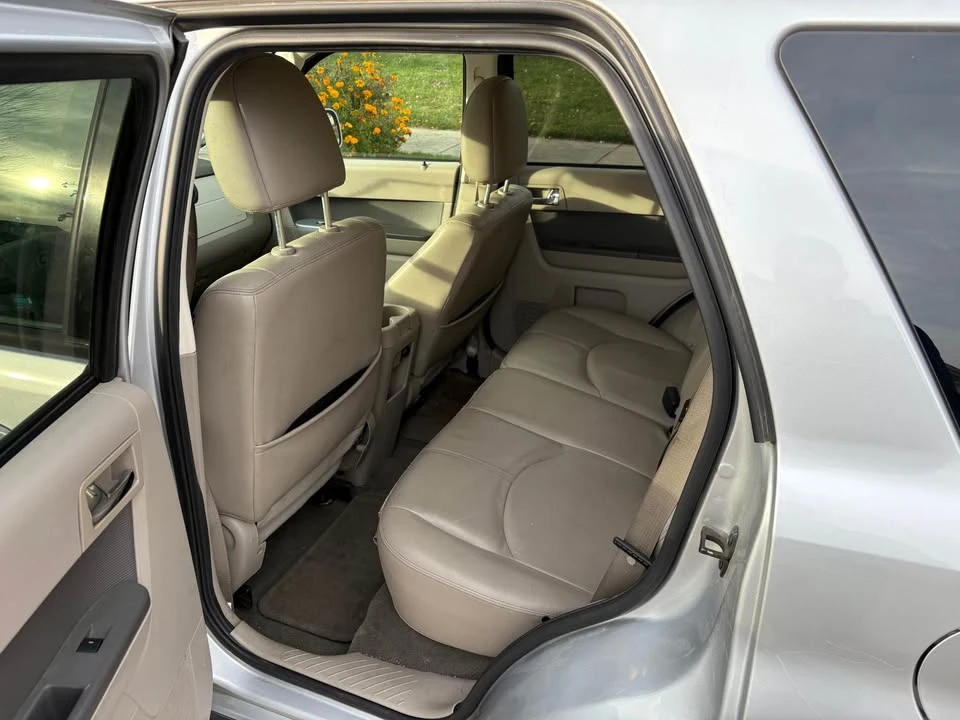 2011 Mercury Mariner - Image 6 of 7