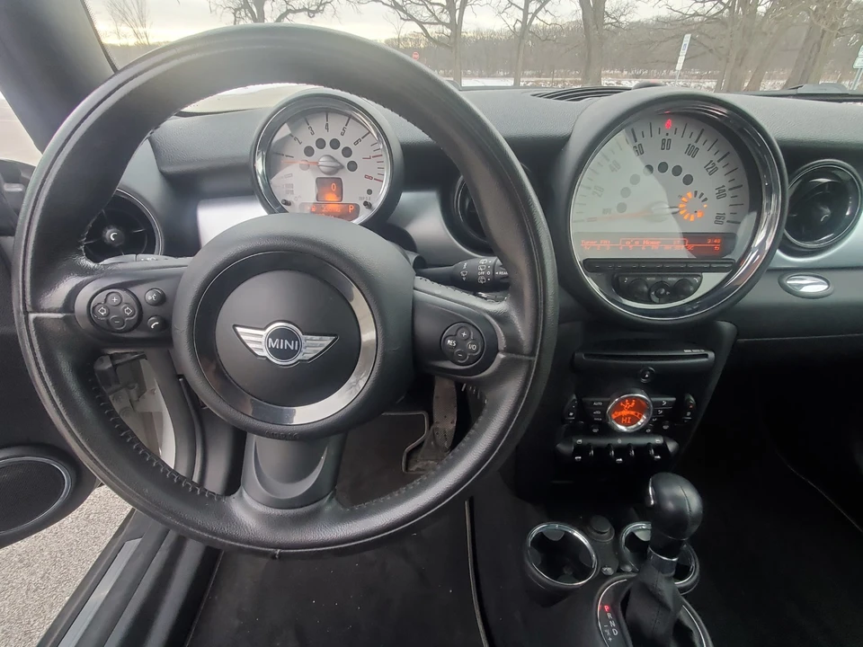 2011 Mini Clubman 1st Gen - Image 14 of 21