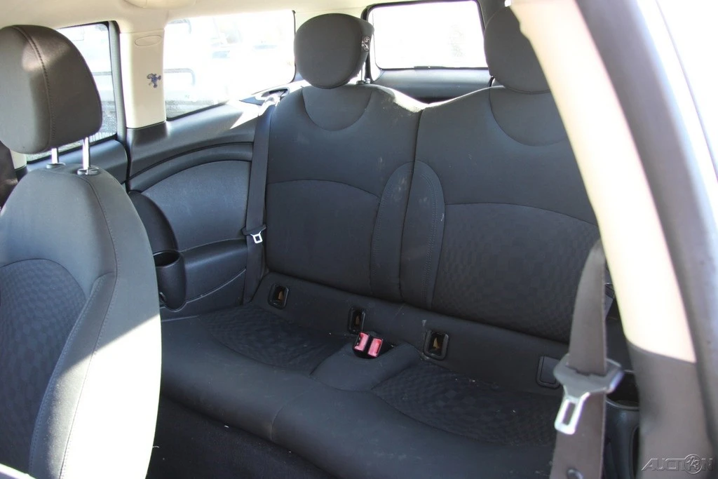 2011 Mini Clubman 1st Gen - Image 18 of 21