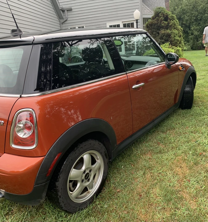 2011 Mini Mini 2nd Gen - Image 2 of 5