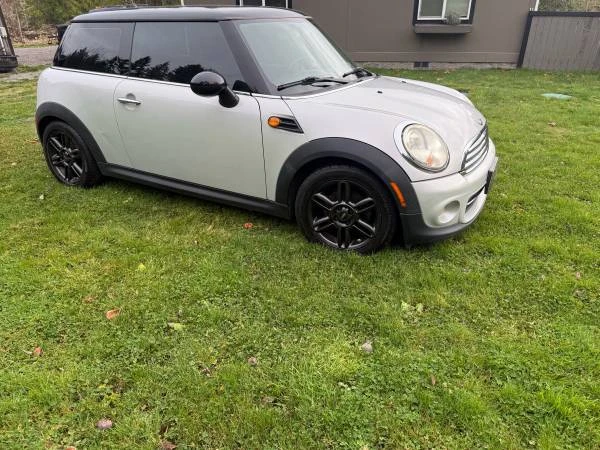 2011 Mini Mini 2nd Gen - Image 3 of 7