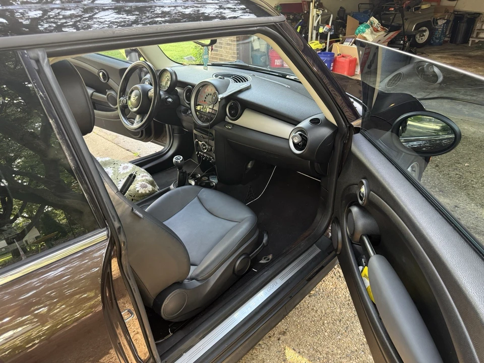 2011 Mini Clubman 1st Gen - Image 14 of 14