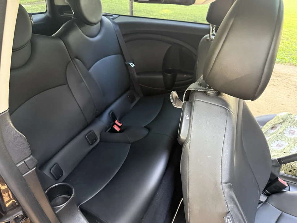 2011 Mini Clubman 1st Gen - Image 9 of 14