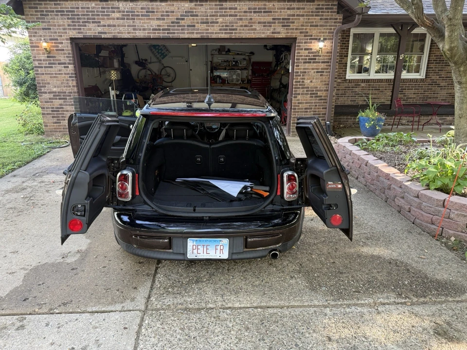 2011 Mini Clubman 1st Gen - Image 13 of 14