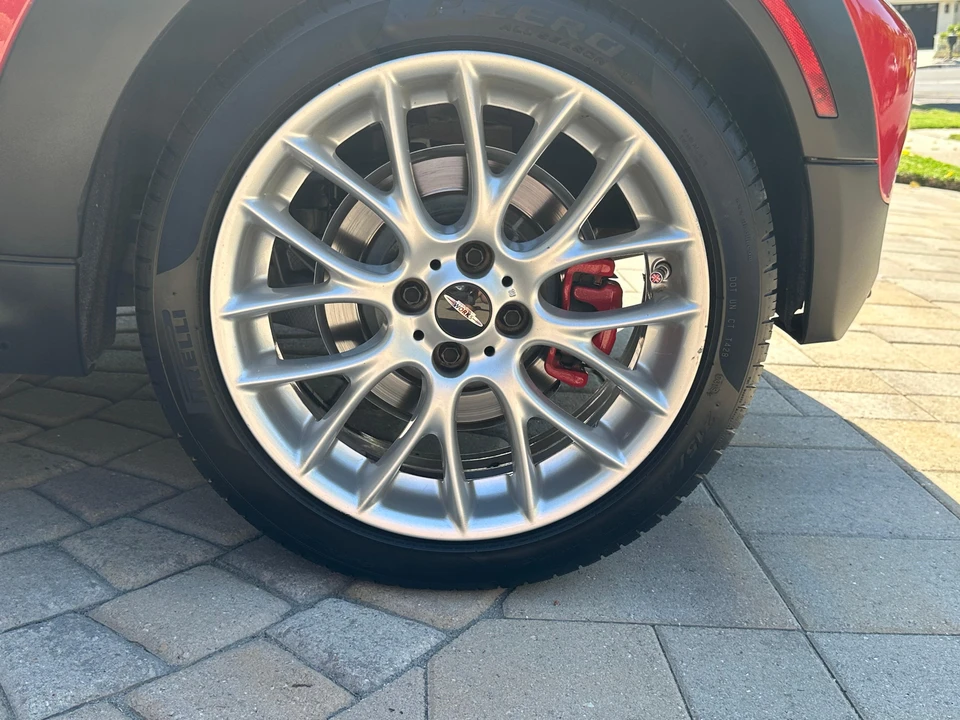 2011 Mini Mini John Cooper Works 2nd Gen - Image 27 of 31