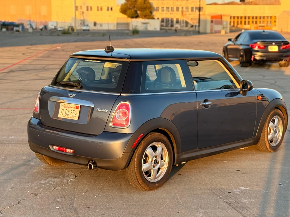 2011 Mini Mini 2nd Gen - Image 10 of 31